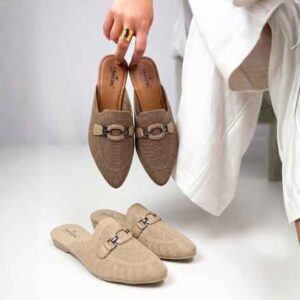 Fangirl Chain-Link Buckle Knit Mule